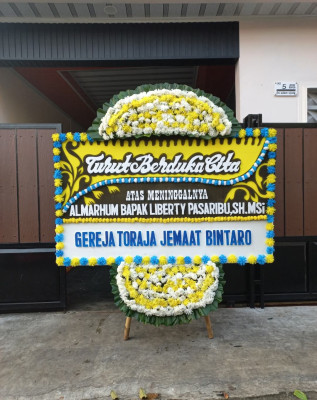 Papan Bunga Duka di Nanusa