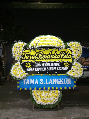 Papan Bunga Duka di Nanusa